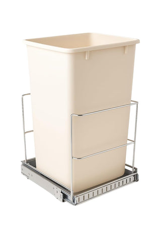 HOLDN’ STORAGE pull-out system enables quick bag changes and cleanup.
