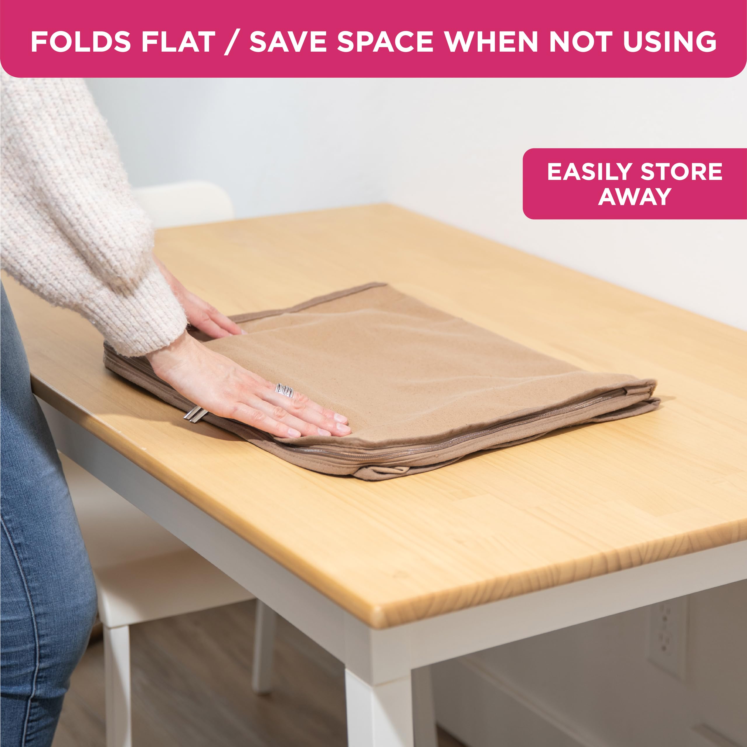 HOLDN’ STORAGE stores sweaters and linens compactly and neatly.