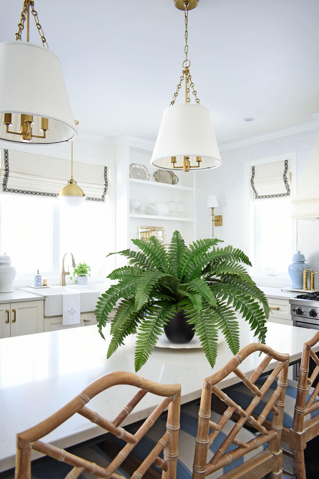 Hollyone fake fern ideal for indoor/outdoor decor.