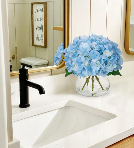 Hollyone faux water in vase adds realistic charm to any space.