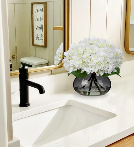 Hollyone silk hydrangea petals detail highlighting durable design