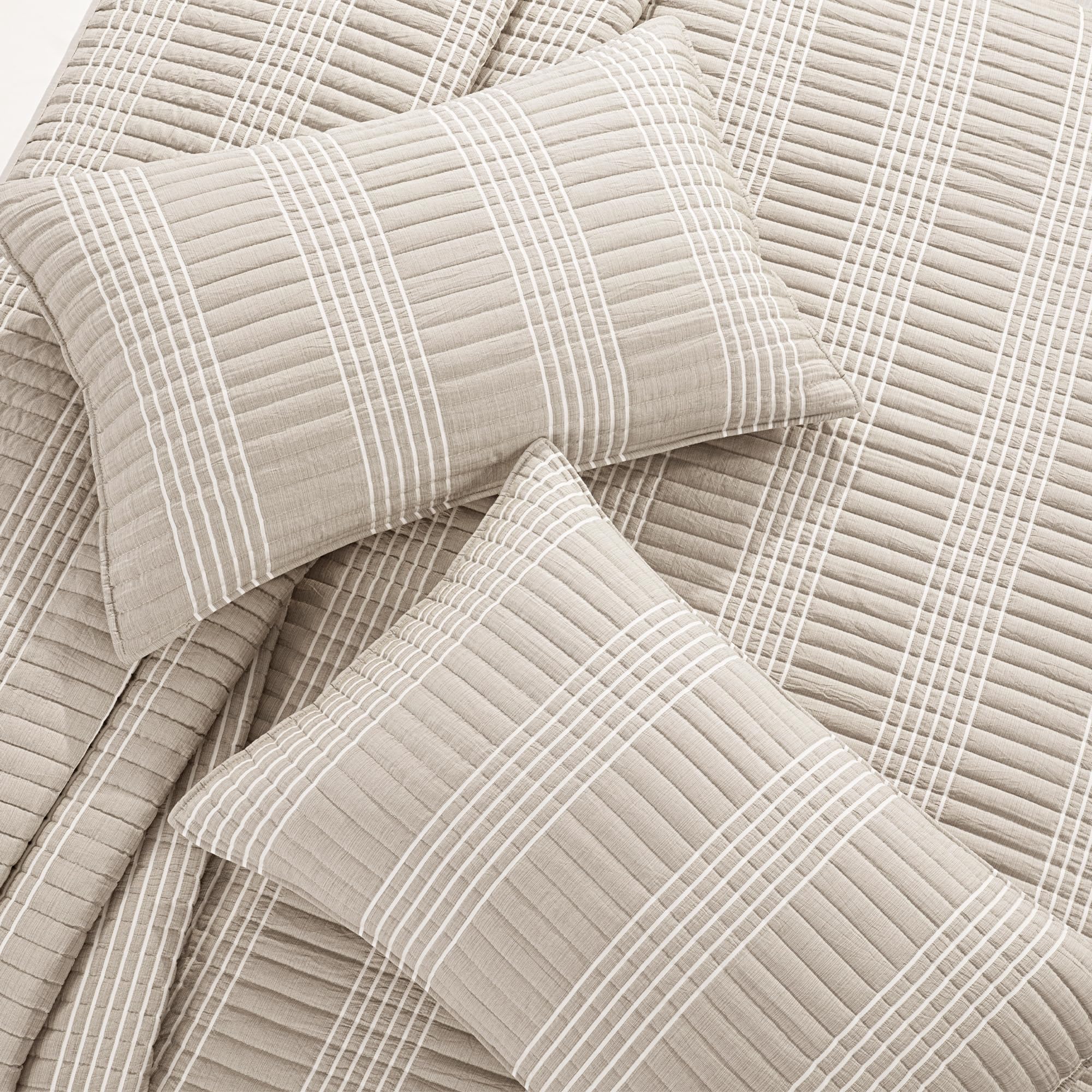 HOMBYS lightweight microfiber fabric feels soft and breathable