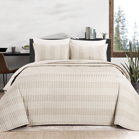 HOMBYS pillow shams paired with quilt for a cohesive hotel-style bed setup