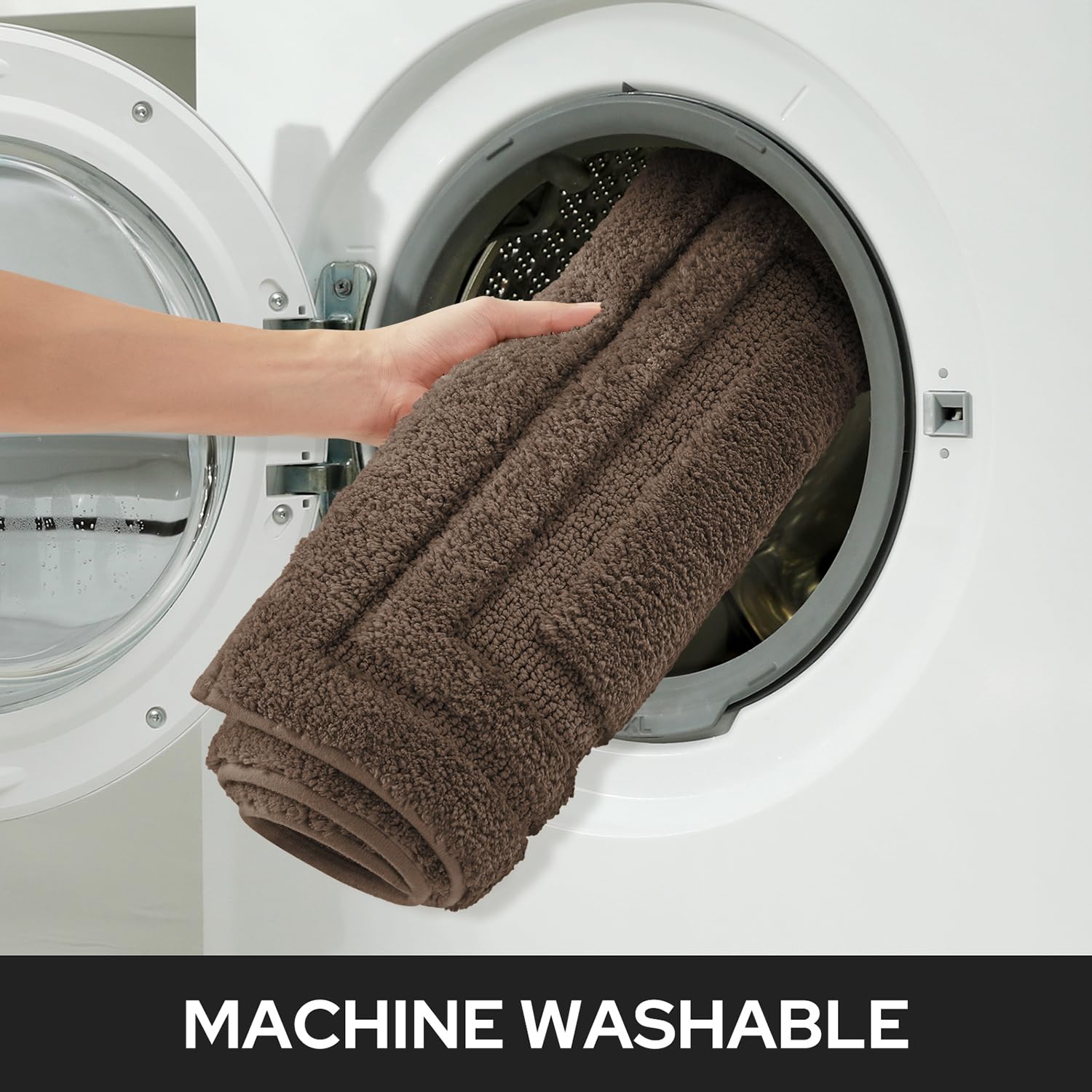 HOMEIDEAS fast-drying microfiber helps keep floors dry.