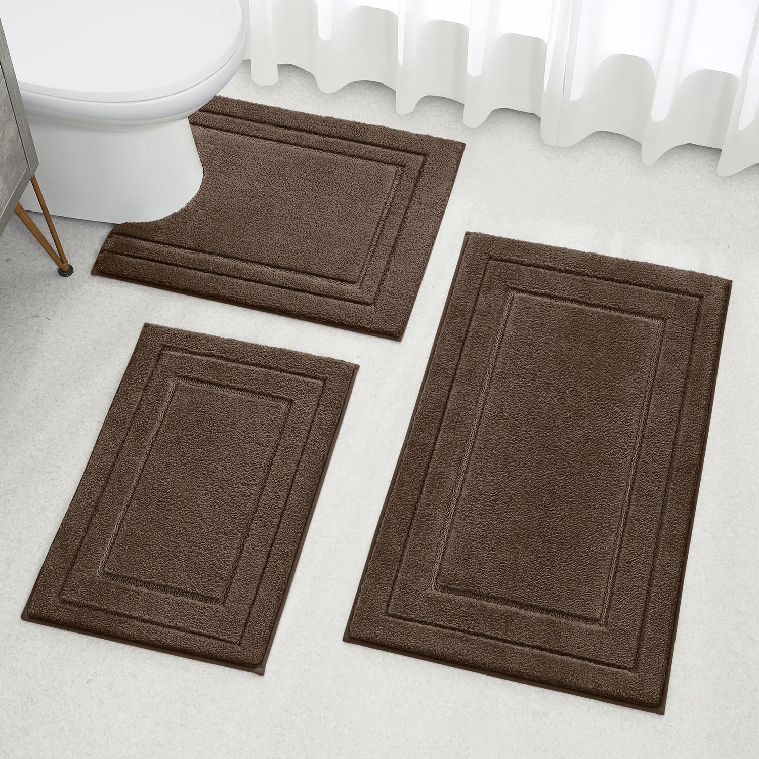 HOMEIDEAS plush microfiber boosts comfort by sinks and vanities.