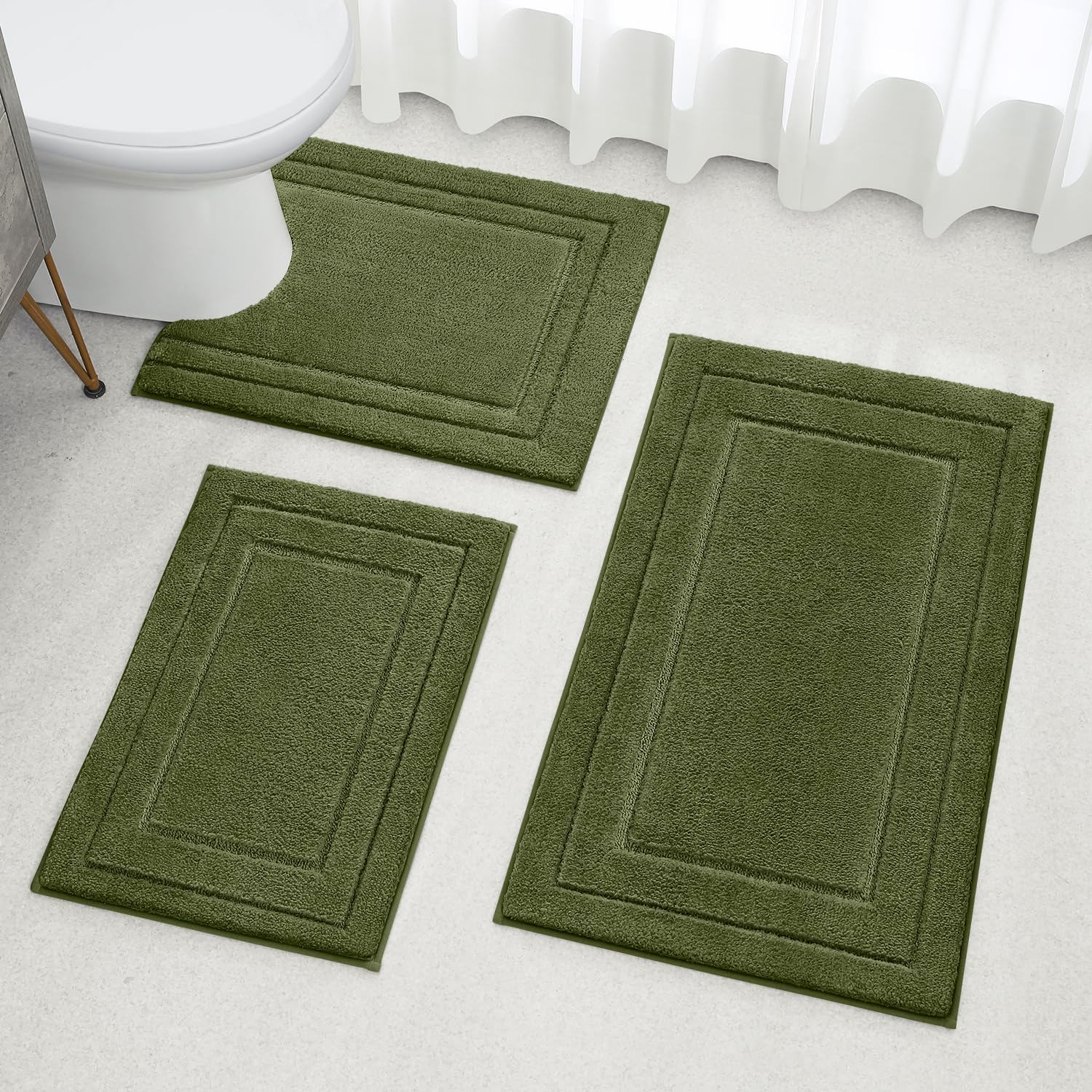 HOMEIDEAS plush microfiber feel adds comfort underfoot in daily routines