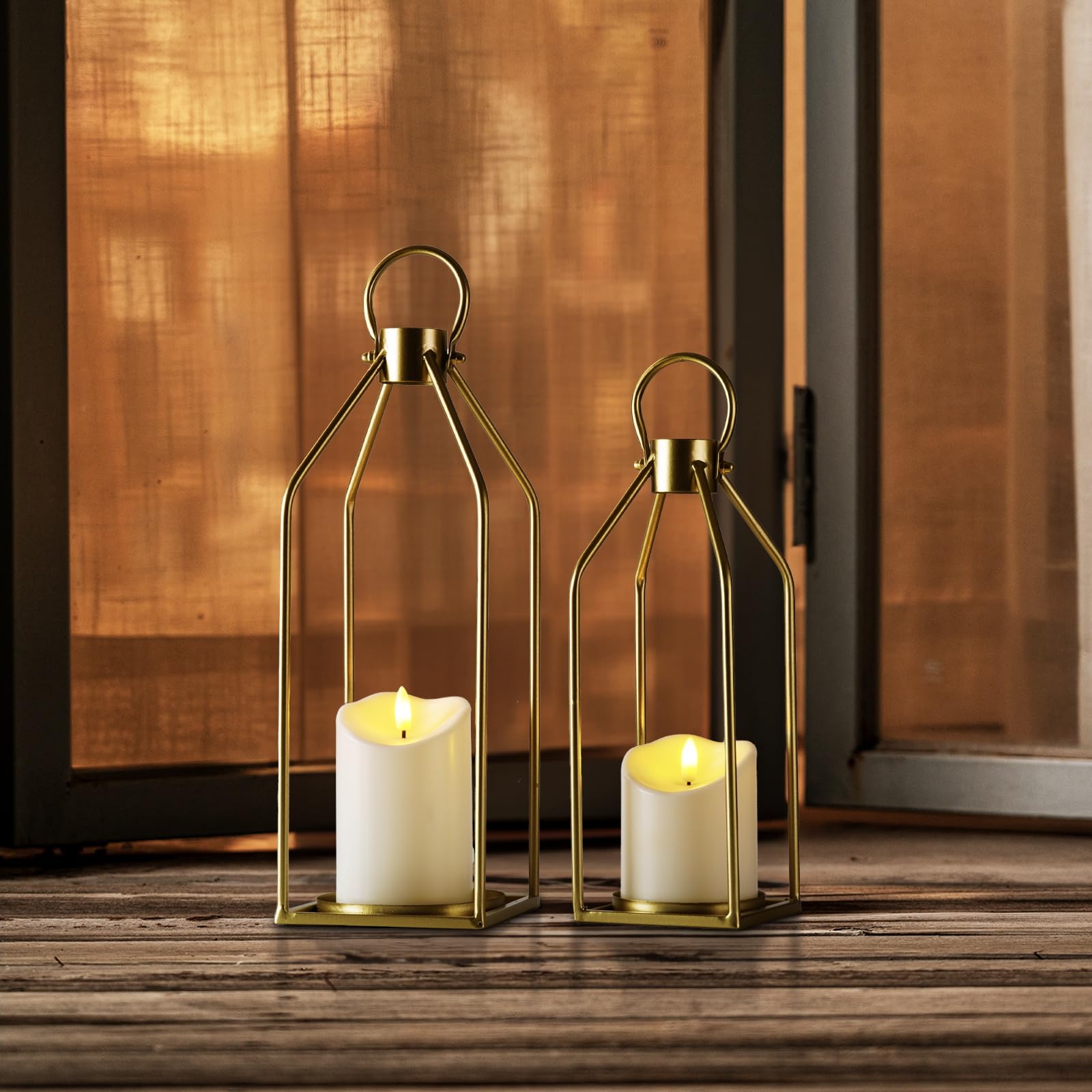 Homemory dining-room lanterns add farmhouse charm to table centerpieces.