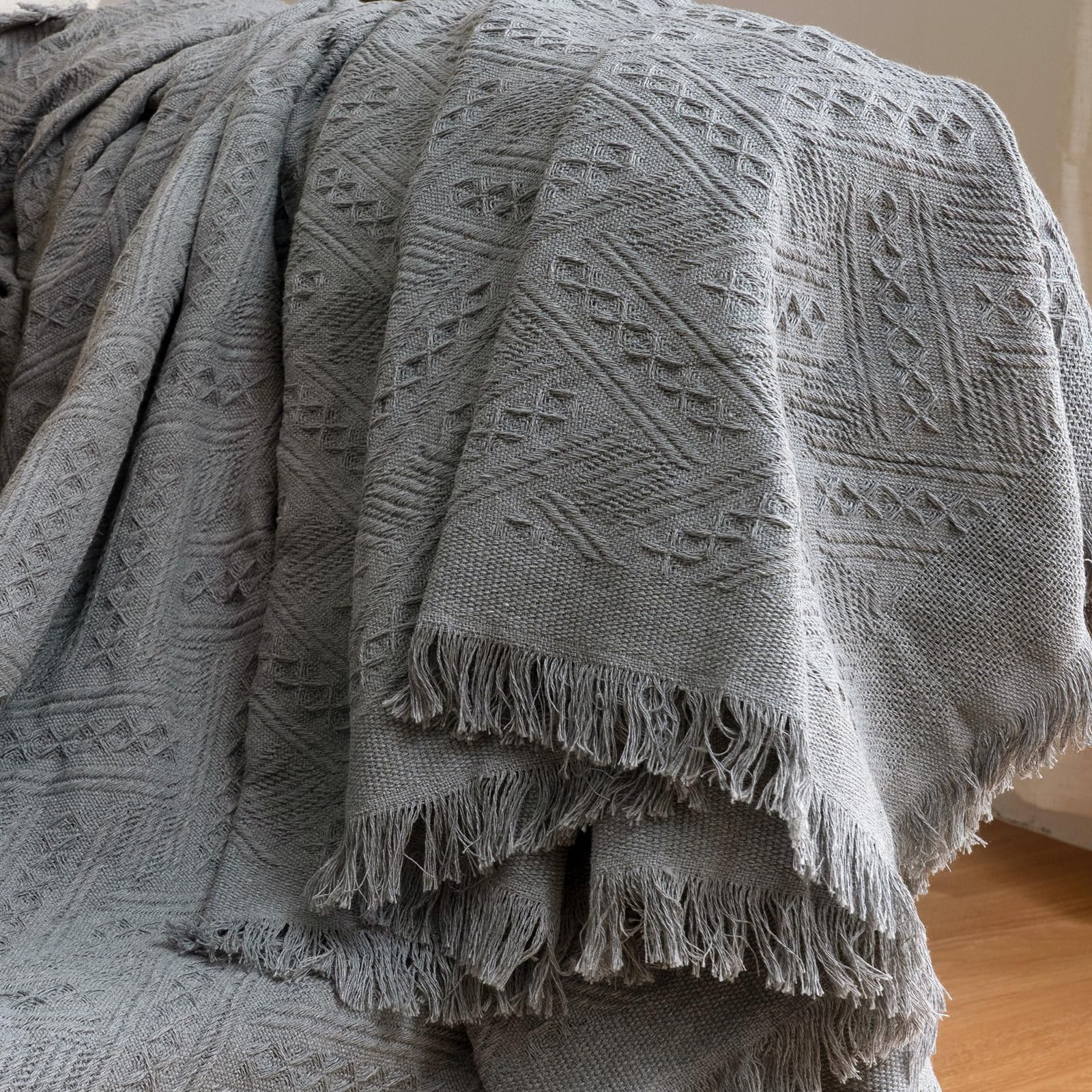 HOMERILLA pet-friendly fabric on sectional cover resists daily wear