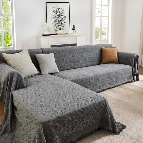 HOMERILLA room setup with dark grey cover creates cozy living space