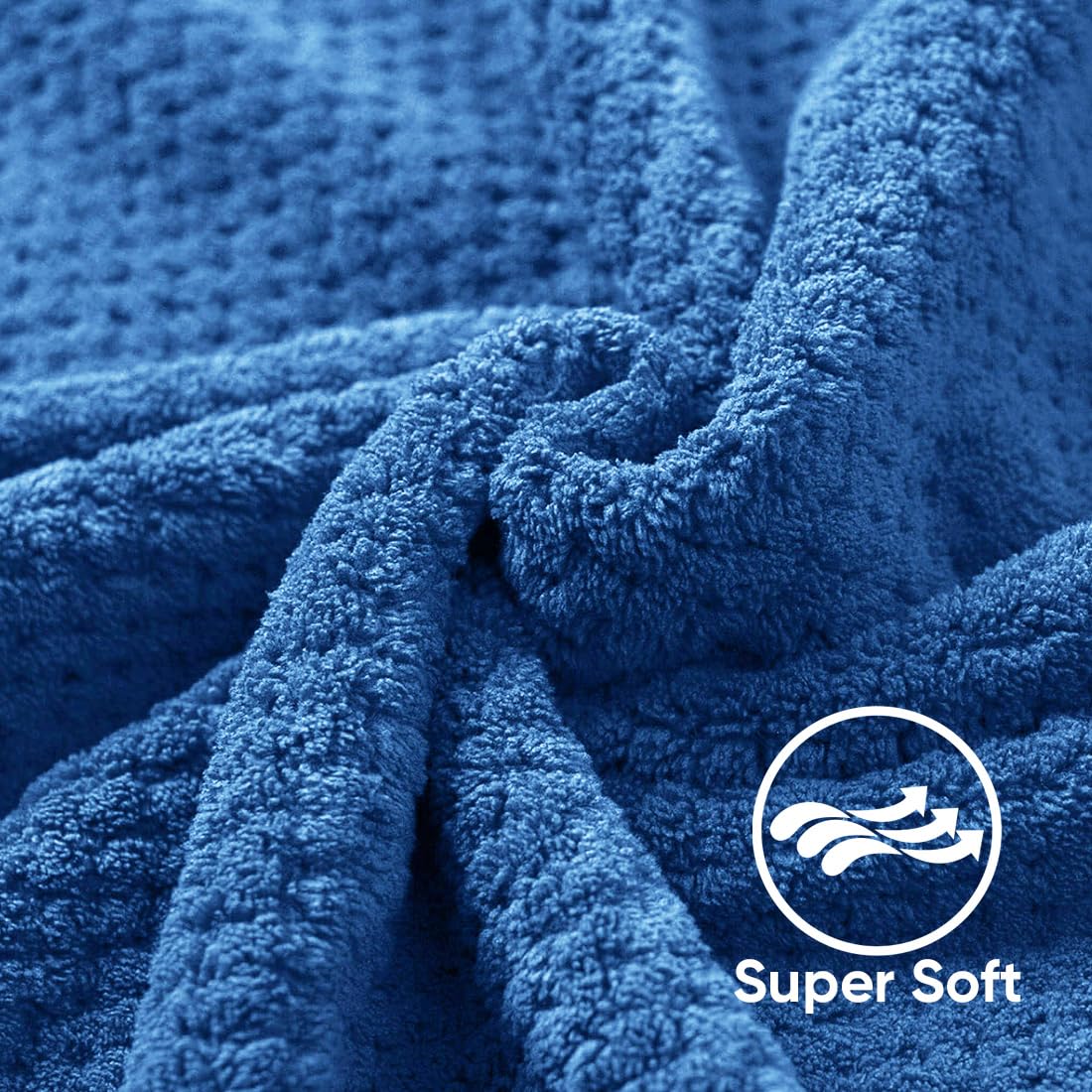 HOMEXCEL microfiber towel in blue delivers spa-like softness and absorbency.