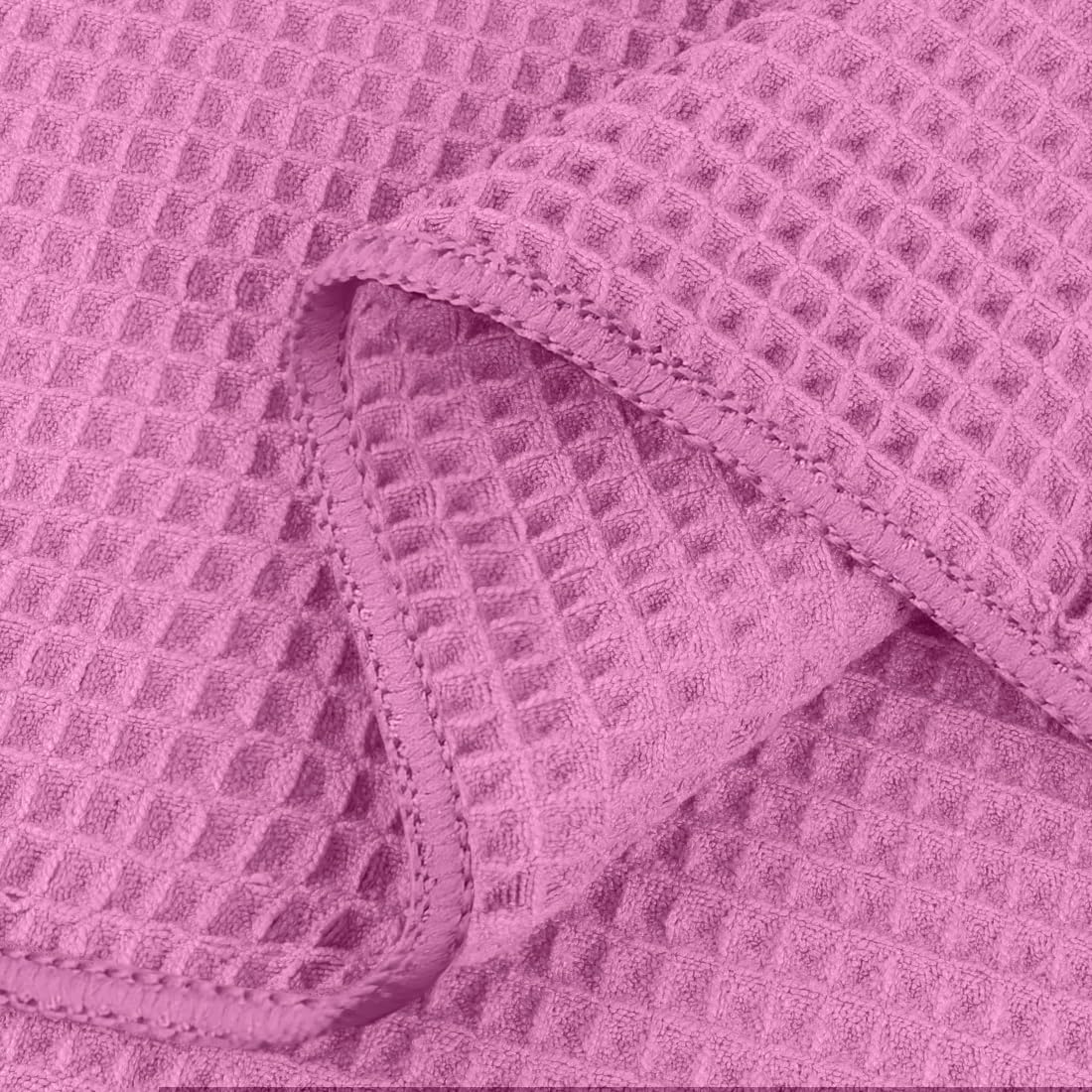 HOMEXCEL waffle bath towel closeup highlights plush 400GSM feel.