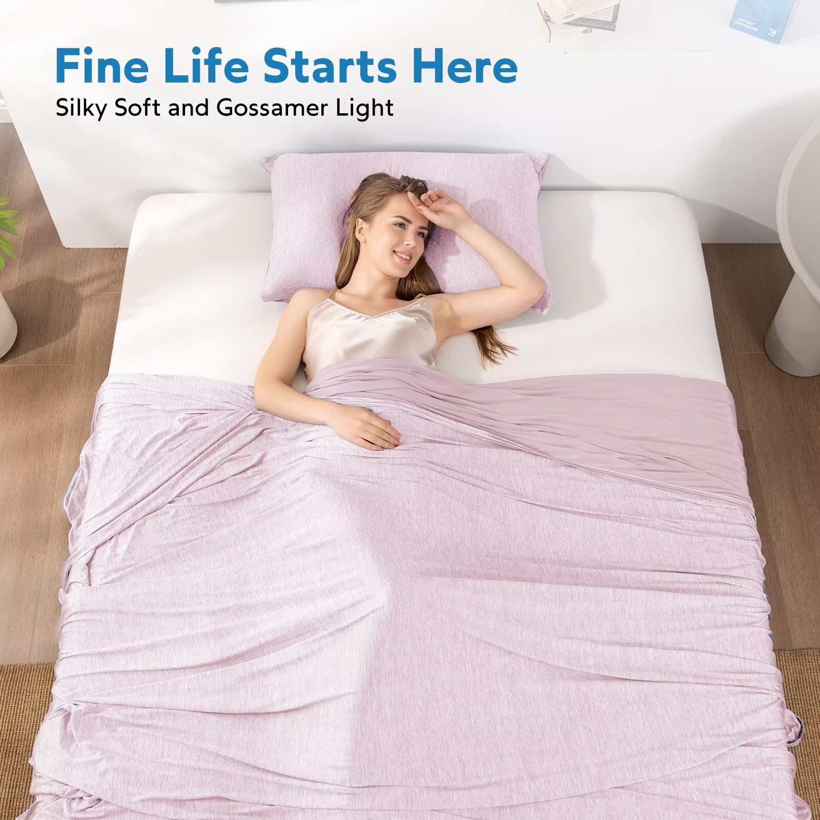 HOMFINE cooling blanket in bed setting for cool nights