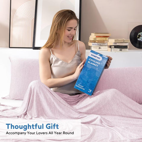 HOMFINE cooling blanket packaged and gift-ready