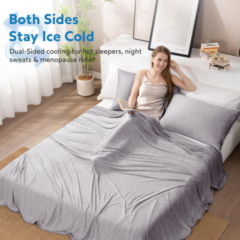 HOMFINE cooling blanket folded for travel shows portable design.
