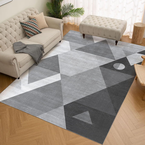HOMFINE machine-washable rug makes stain cleanup easy.