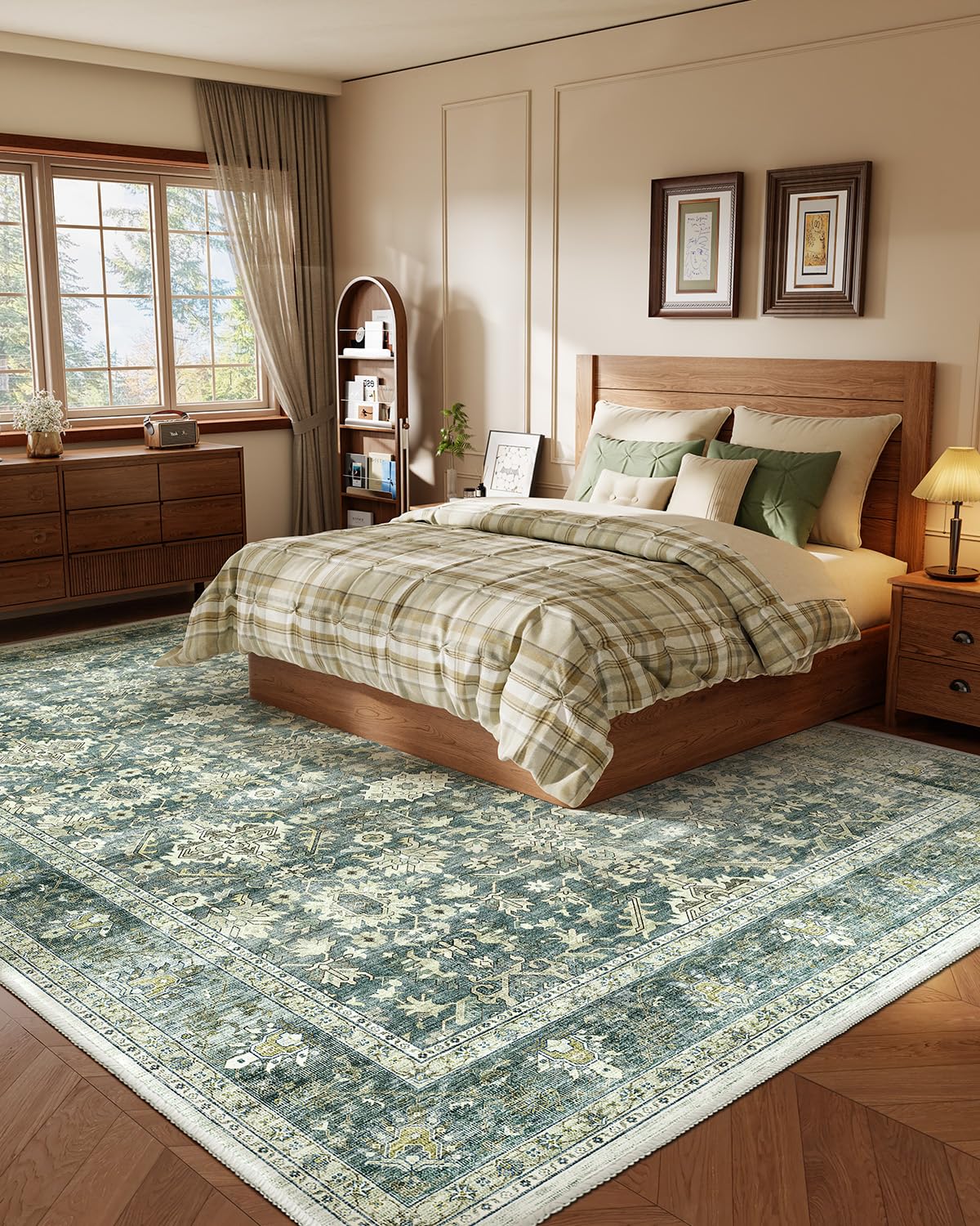 HOMFINE vintage floral print adds classic style to any room.
