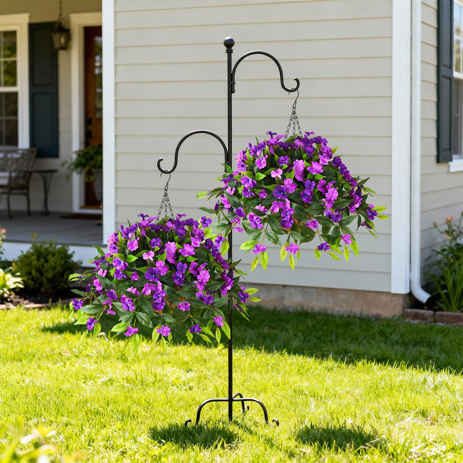 Hommyea uv-resistant hanging flowers basket holds shape in varying weather.