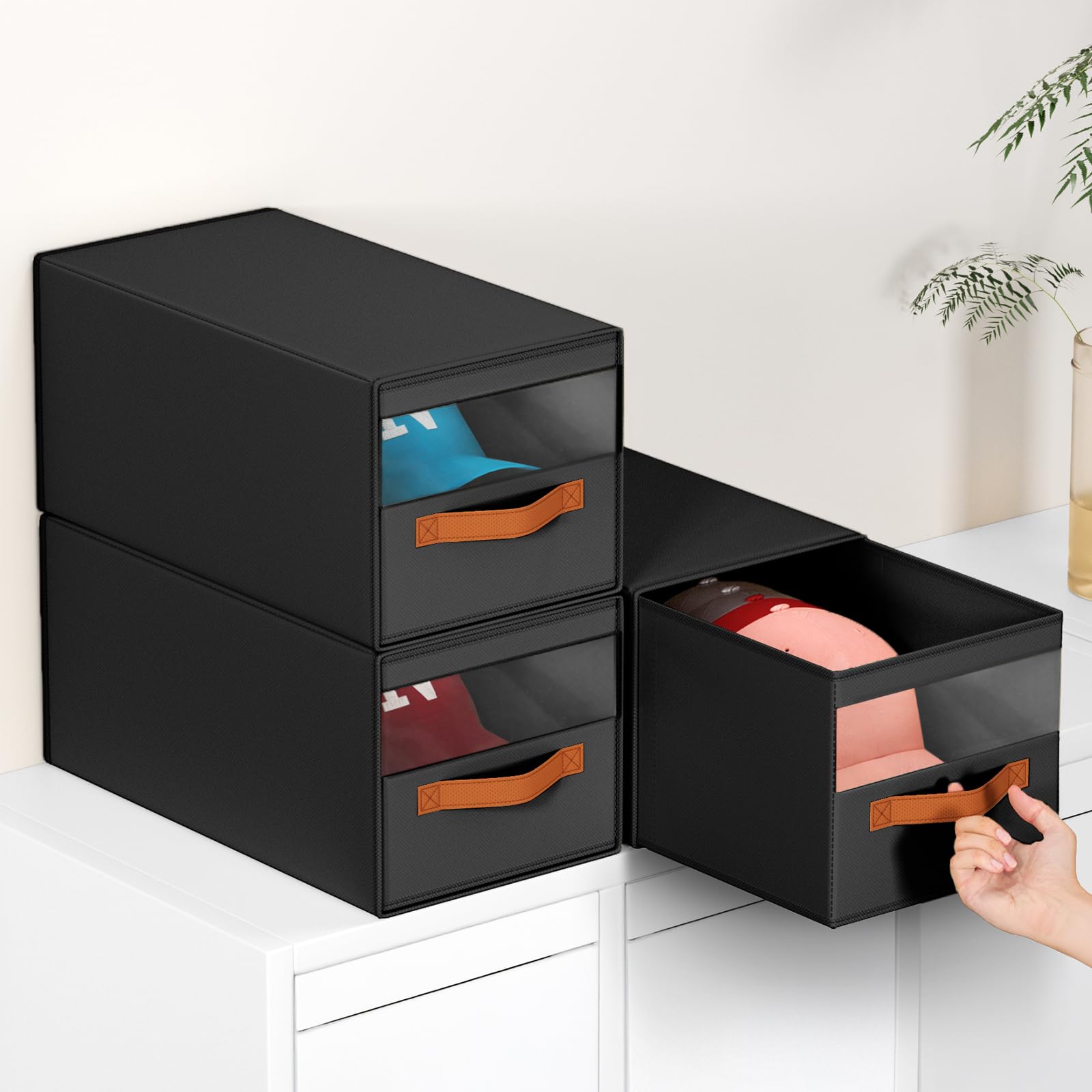 Homsorout cap collection visible through large window for quick selection