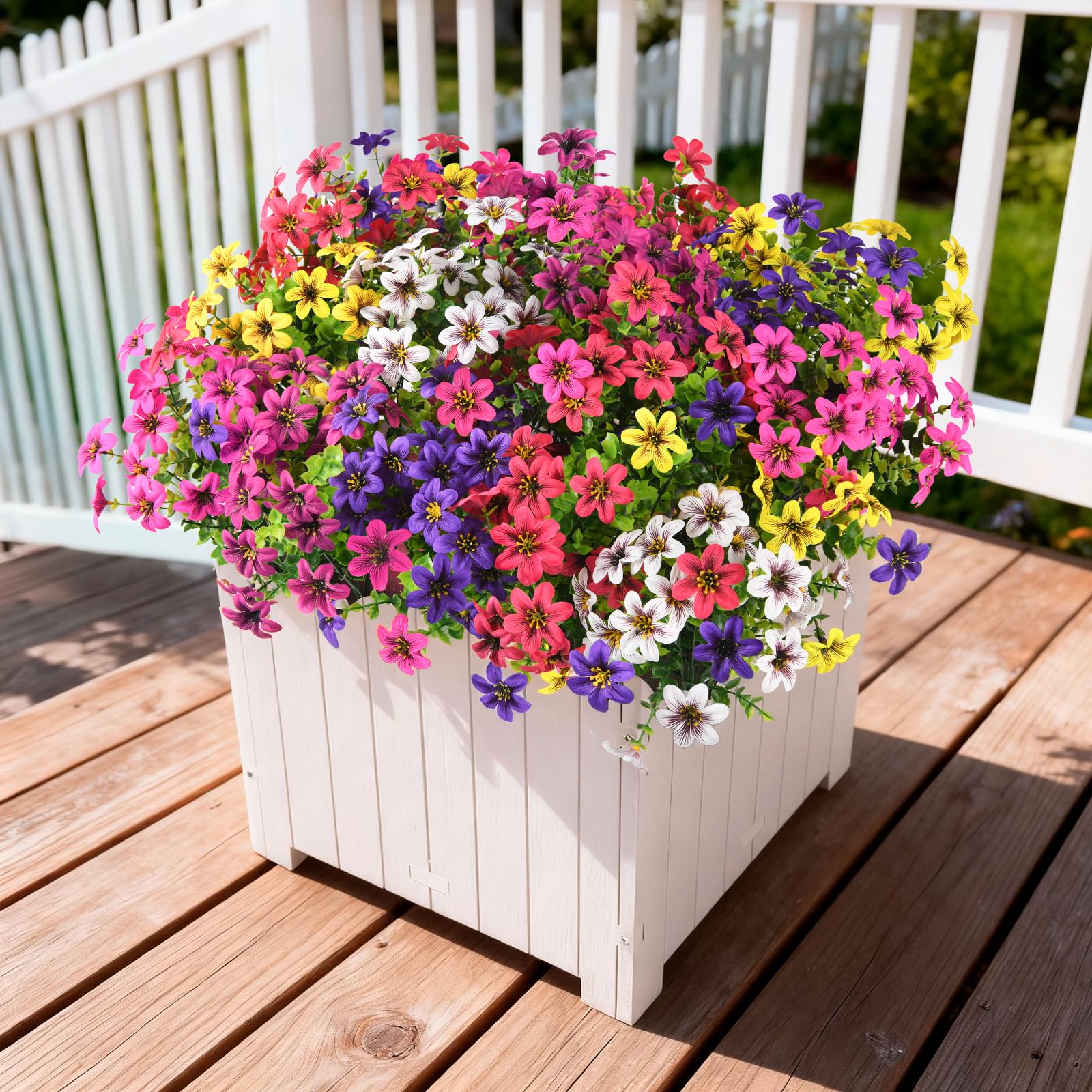 Homsunny silk daisies offer a lifelike, realistic look for decor.