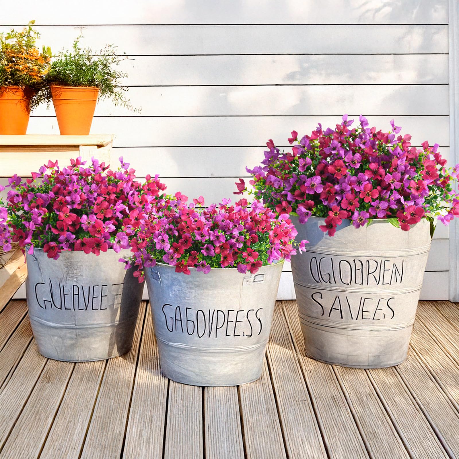 Homsunny silk petals and bright colors add realistic texture to outdoor decor