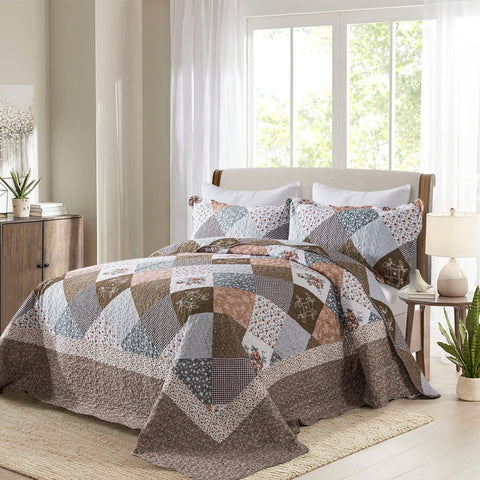 HoneiLife patchwork design showcases retro style with sincere craftsmanship.