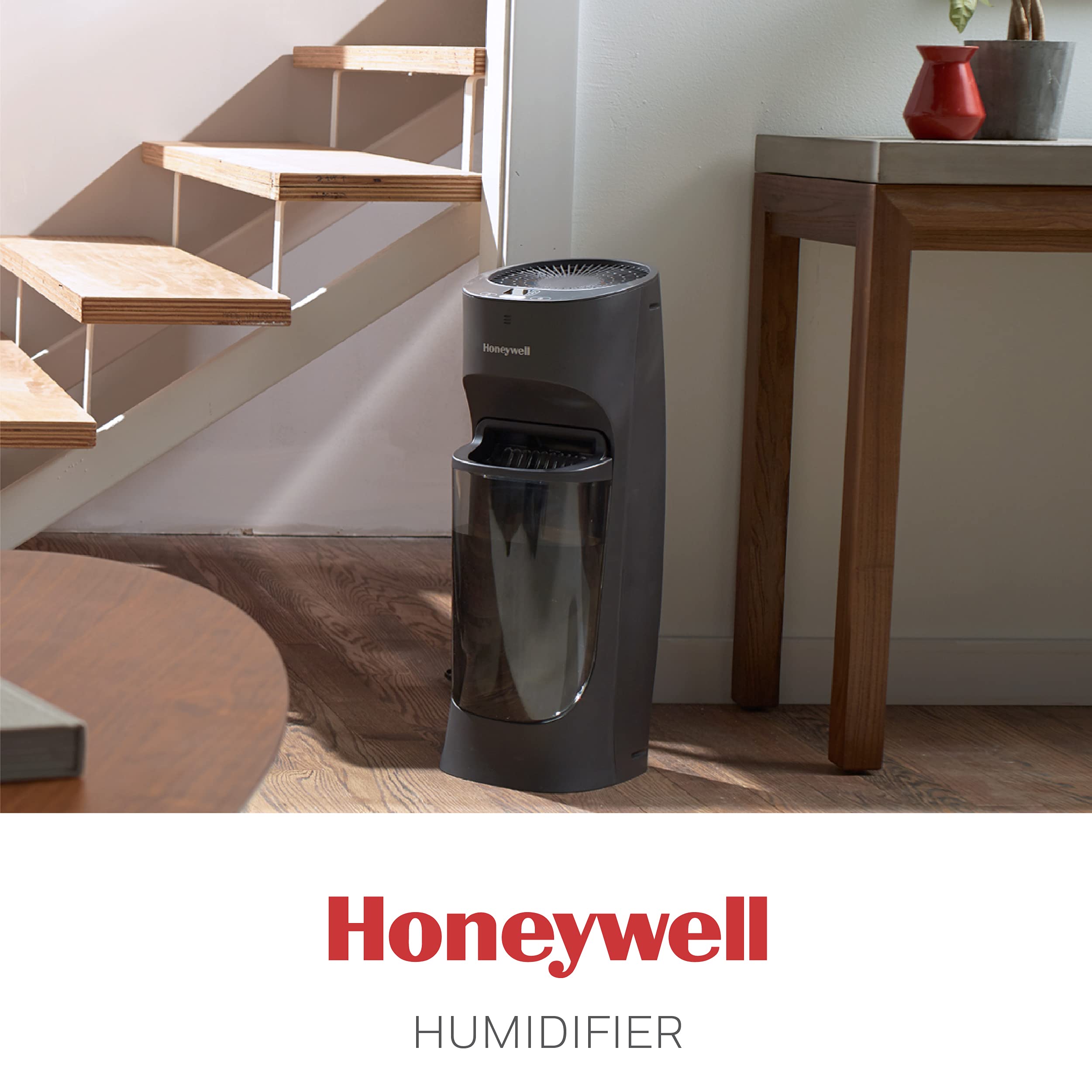 Honeywell top fill tower humidifier ideal for bedrooms and nurseries.