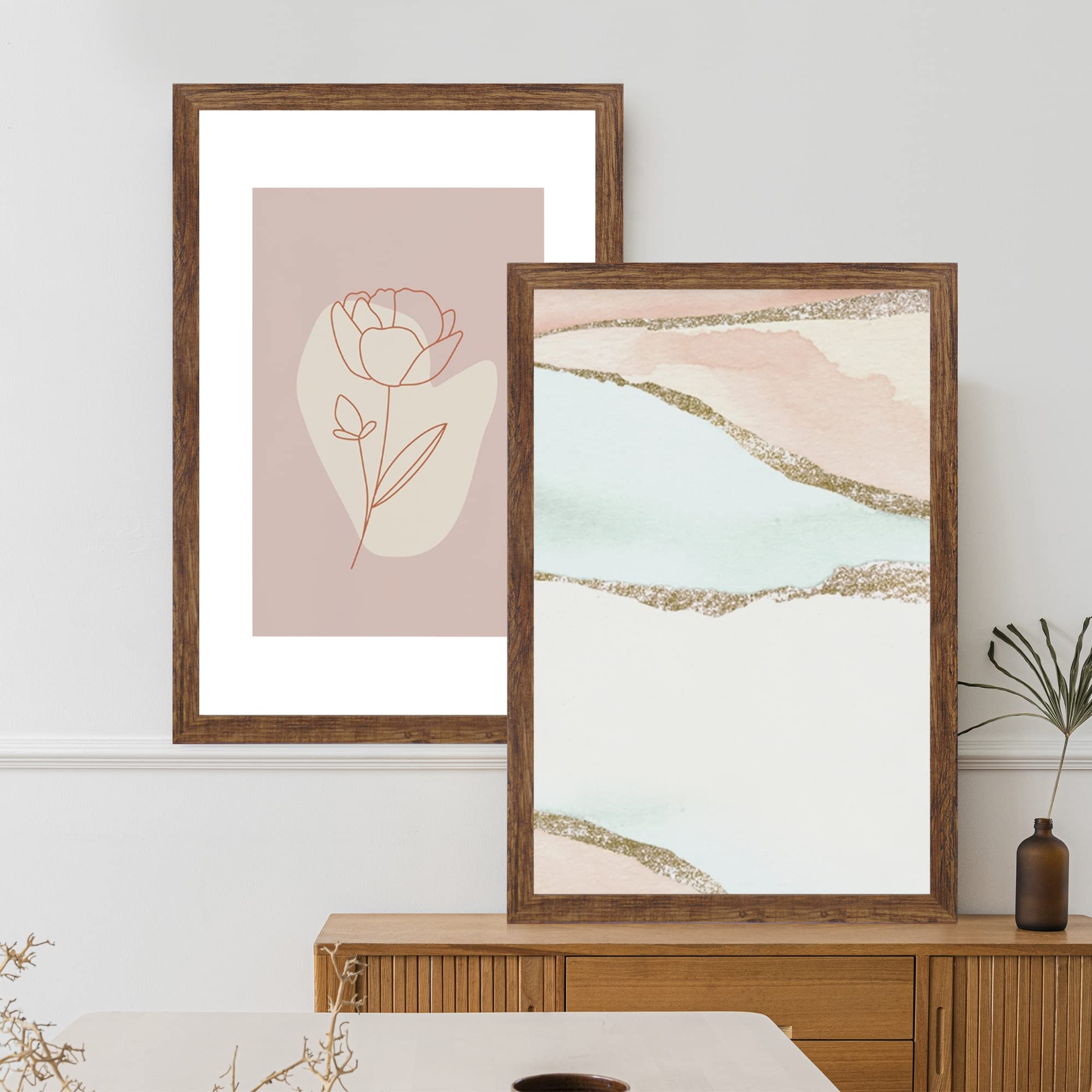 Hongkee gift-ready presentation highlighted by rustic finish.