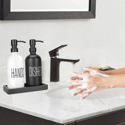 Hongno silicone tray catches drips and keeps bottles steady.