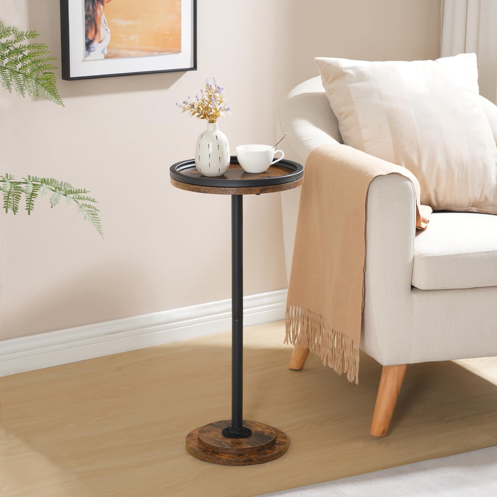 HOOBRO bedside living room setup showing practical placement