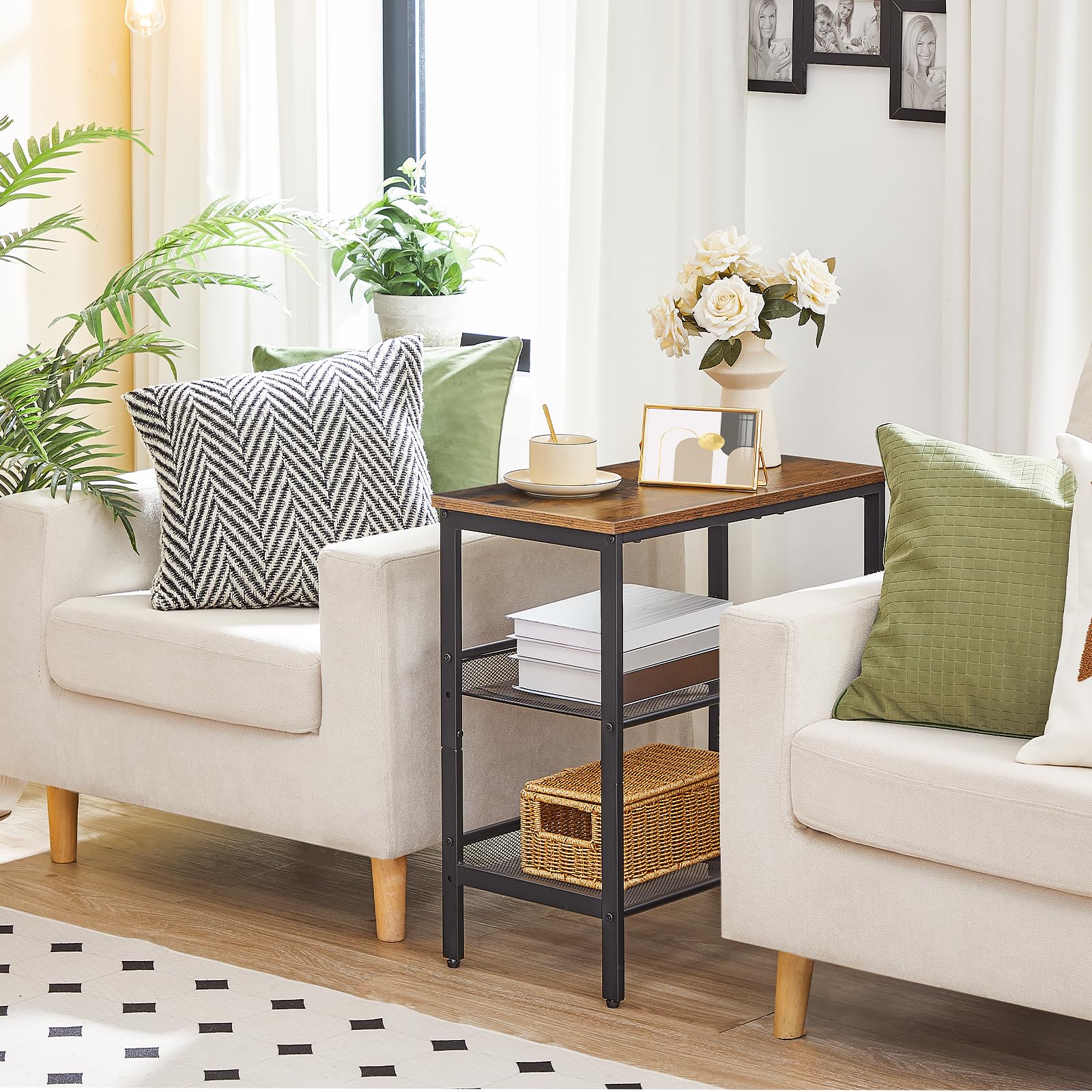 HOOBRO end table three-tier shelves optimize compact storage