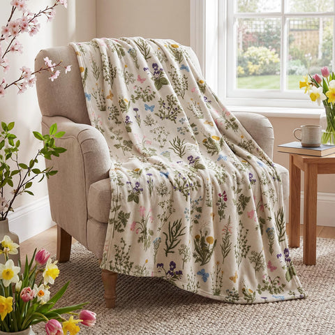 Horaldaily flannel throw with wild flowers for cuddly evenings