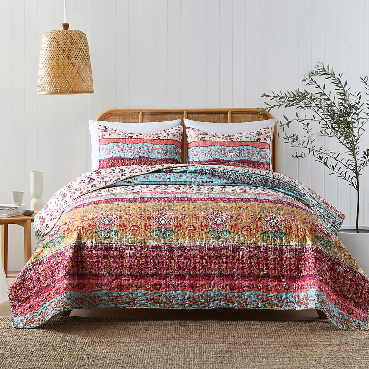 HORIMOTE HOME boho quilt floral strip twin adds vibrant color and lightweight warmth for any season.