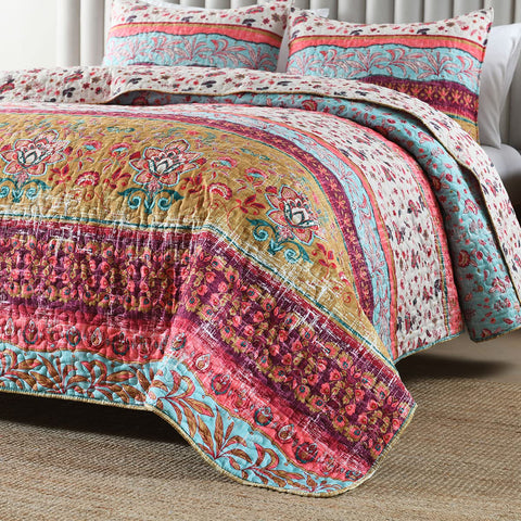 Horimote Home easy-care fabric that resists fading and shrinking for lasting color.