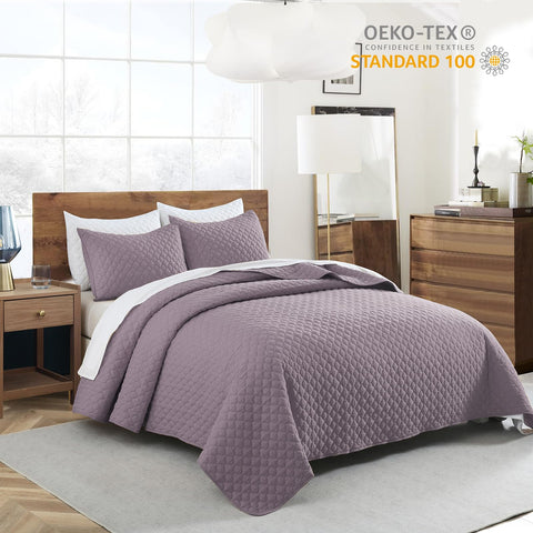 HORIMOTE HOME lightweight quilt ideal for summer layering and easy transport.