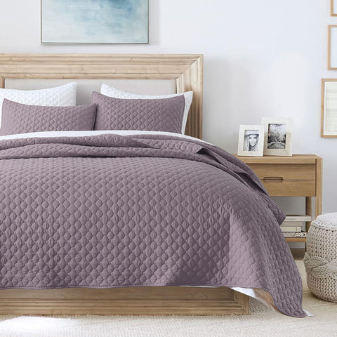 HORIMOTE HOME quilt in queen grayish purple for cozy summer nights.