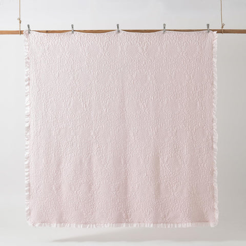 HORIMOTE HOME reversible quilt design showing two looks in one set.