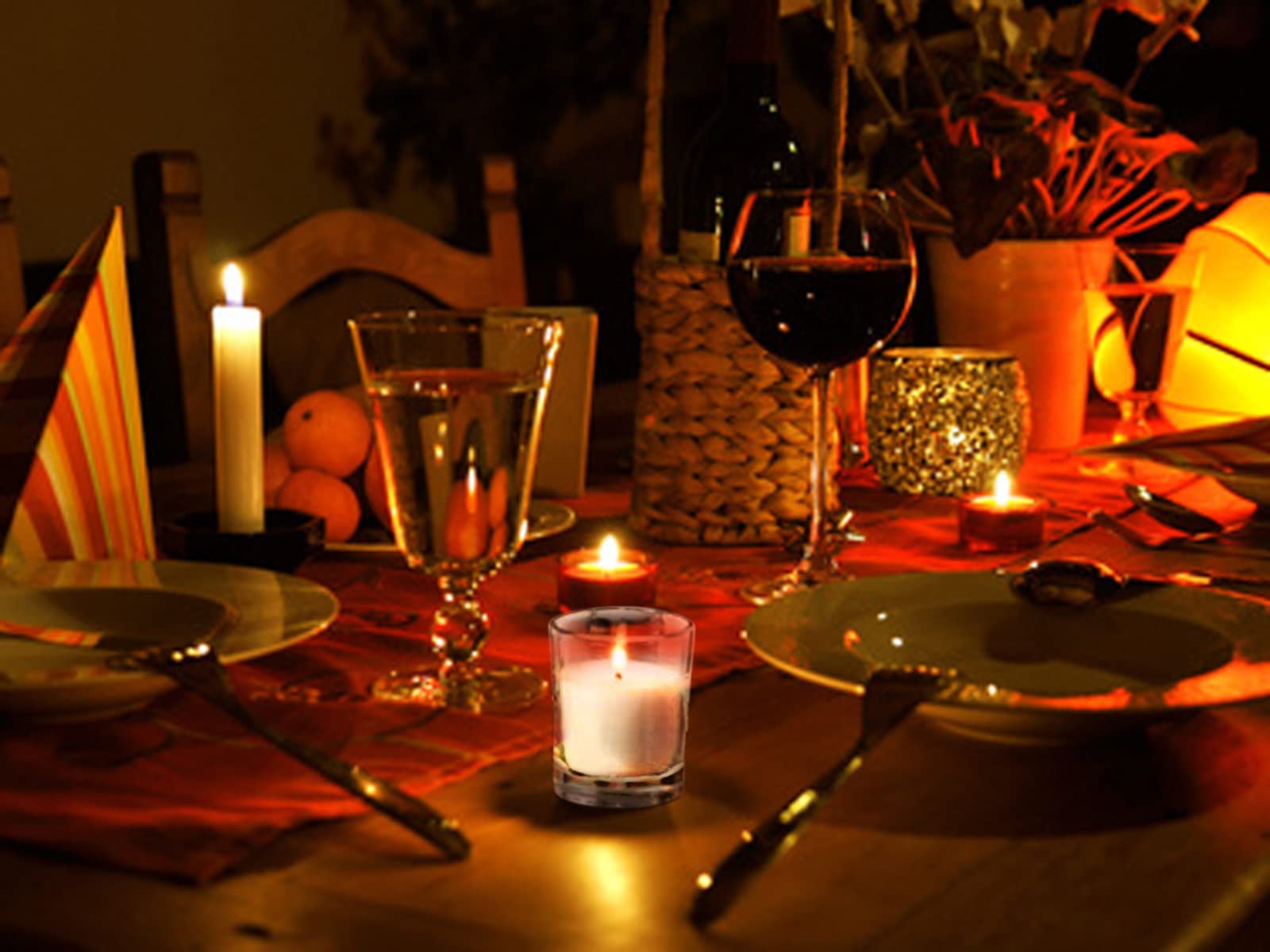 Hosley 48-pack candles make thoughtful gifts for hosts and event planners.