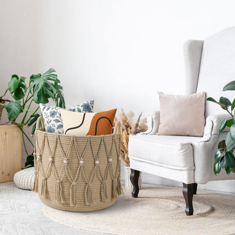 HOSROOME Blanket Basket offers easy maintenance for year-round practicality.