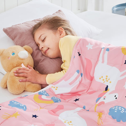 Hosukko weighted blanket pink unicorn design closeup for cozy evenings