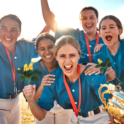 Hotop softball roses coach gift provides appreciation with durable color.