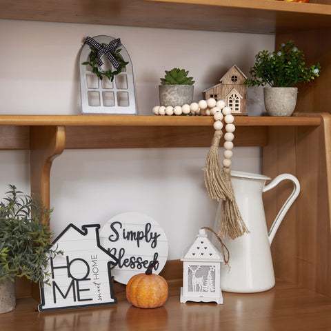 Houmury Second Wooden Easel adds versatile display opportunities.
