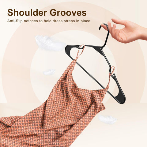 House Day heavy-duty plastic hangers support coats and jackets with reinforced necks.