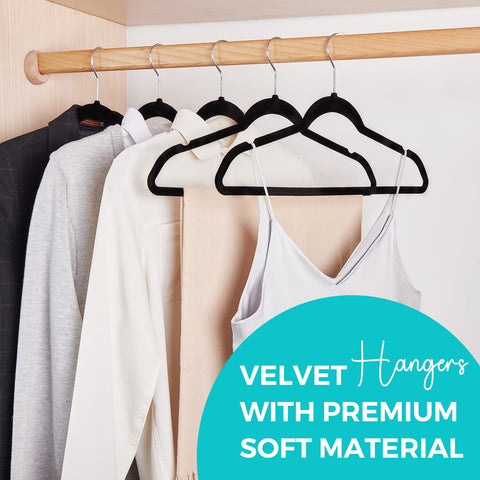 HOUSE DAY velvet hangers with a 360-degree hook for easy closet organization.