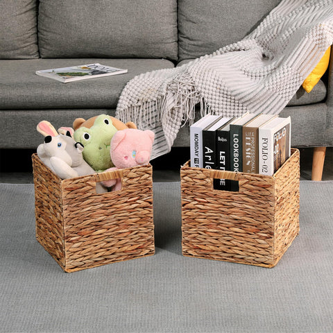 HOYCYA6 wicker storage cube with built-in handles for easy transport