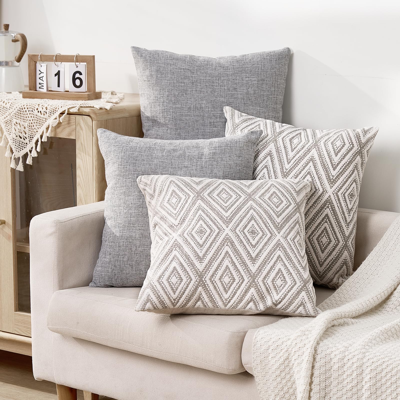 HPUK grey pillow cover machine-washable for simple maintenance.