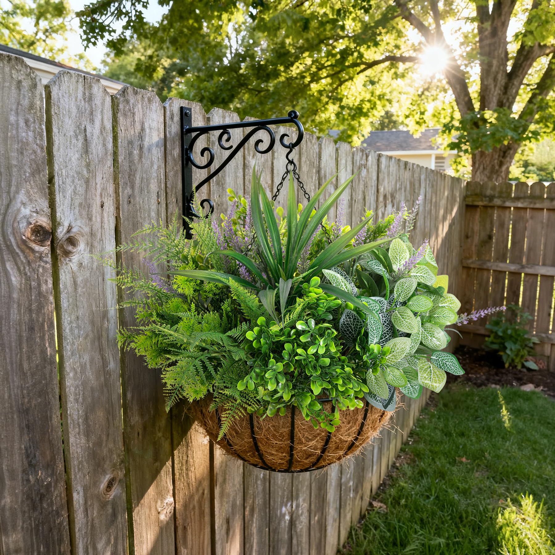 Hrobek net-veined leaf bundles provide textured focal points for wreaths and arrangements