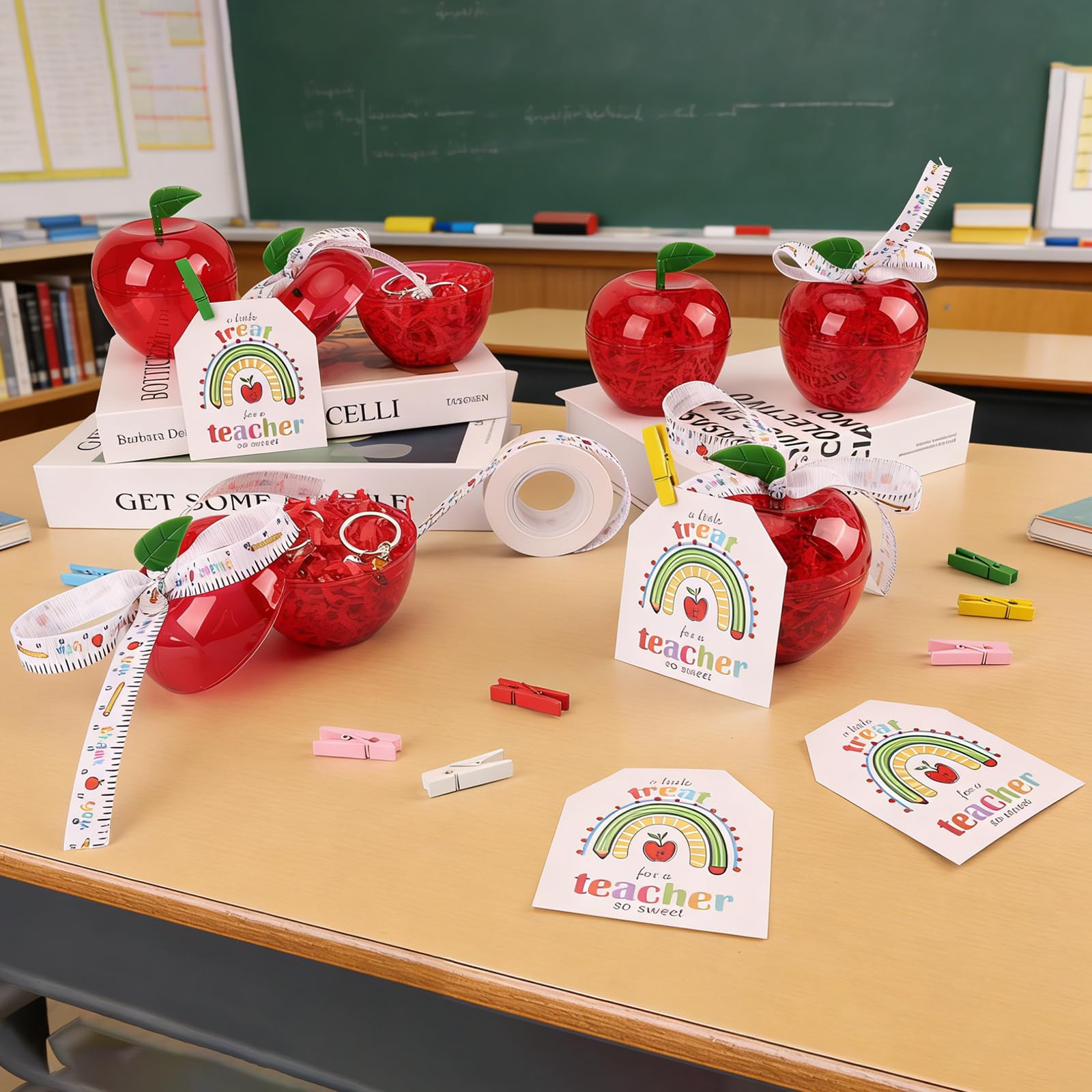 HSDSH colorful wooden clips add color and organization to gifts.