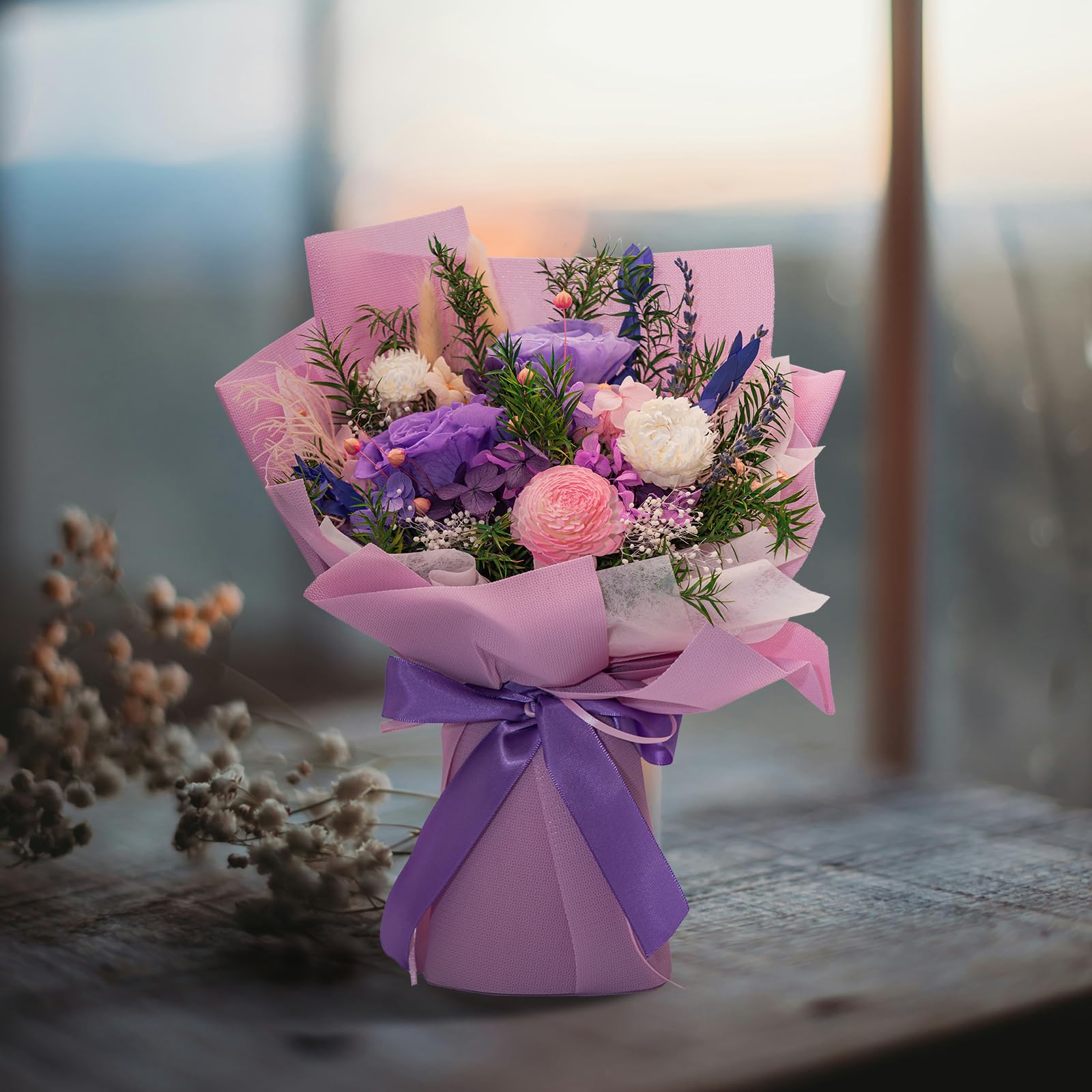 HUACHIPLUS allergy friendly preserved flowers reduce pollen exposure.