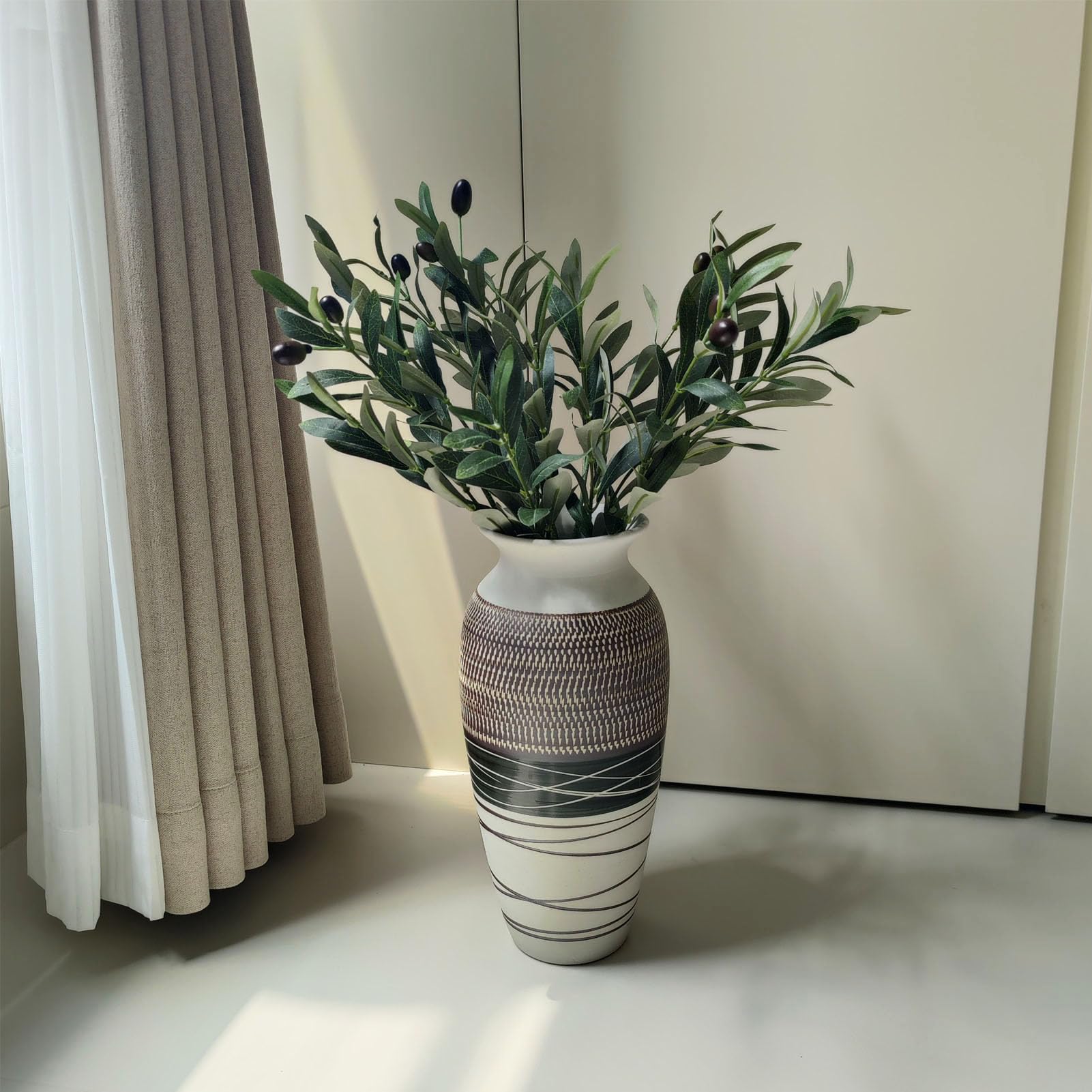 HUBUISH handcrafted distressed pattern vase fits traditional and modern interiors