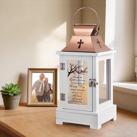 HugMemories elegant gift box and sympathy card enable thoughtful remembrance.